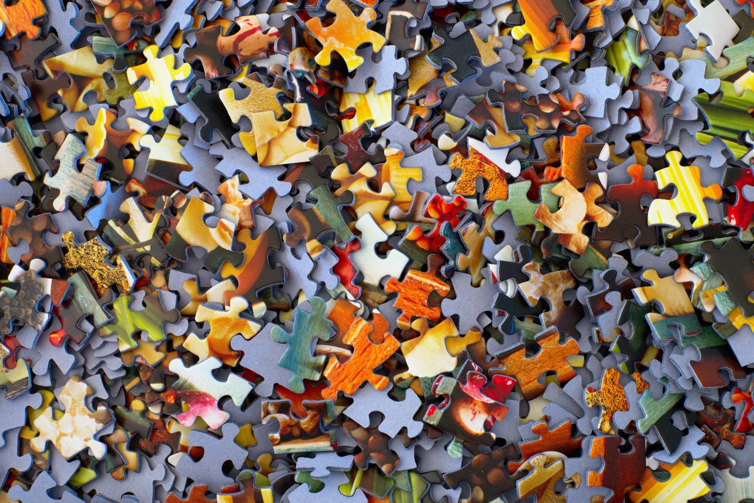 Jigsaw pieces in a pile